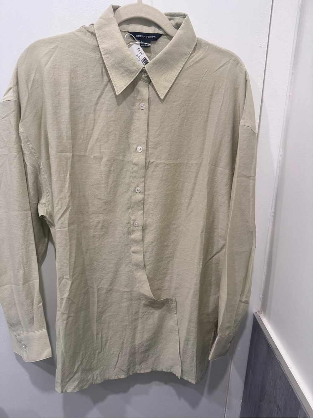 Urban revivo shirt
